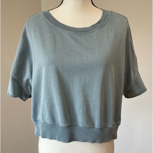 Out From Under Urban Outfitters size large boxy crop sweatshirt athleisure cozy - Picture 1 of 12